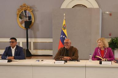 Venezuela, opposizione e chavismo riprendono il dialogo