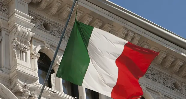 Knoll (Stf): “La nostra bandiera non è quella italiana, non siamo mai stati italiani e mai lo saremo”