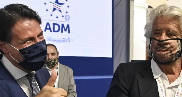 Grillo, ci sia patto tra partiti, diventiamo costruttori