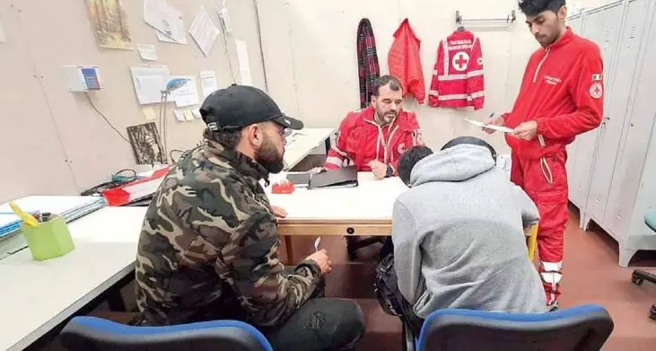 Migranti, 140 in lista d’attesa «I Cas sono pieni, ora basta»