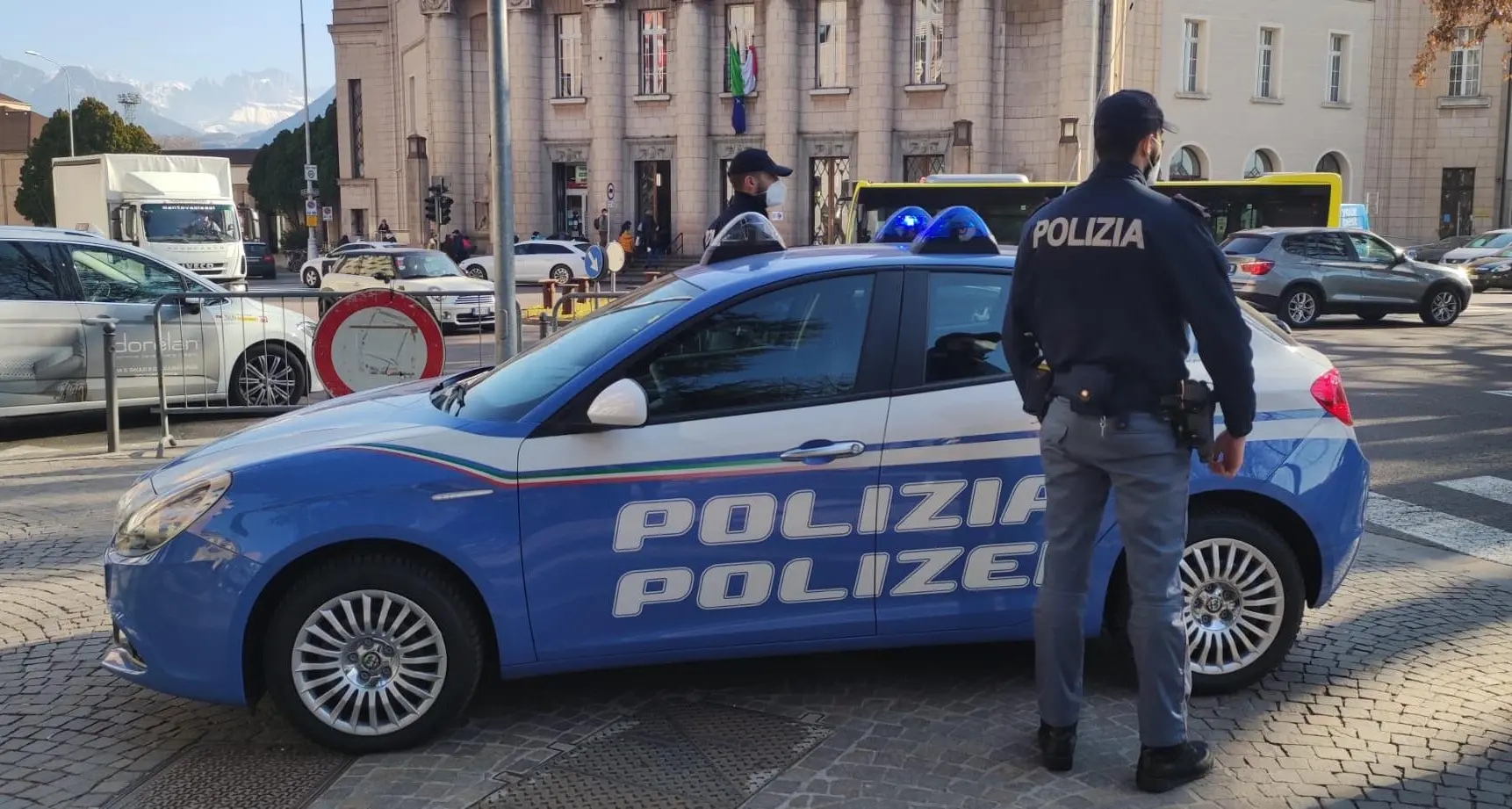 Cocaina, larve e sporco, chiuso per 15 giorni il Bar Baccio di Bolzano