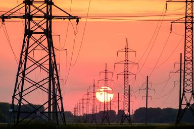In Italia tasse su elettricità per imprese 34 volte quelle sul gas