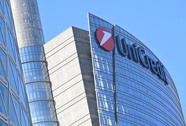 'Unicredit e Commerzbank avviano contatti per il cambio del controllo'