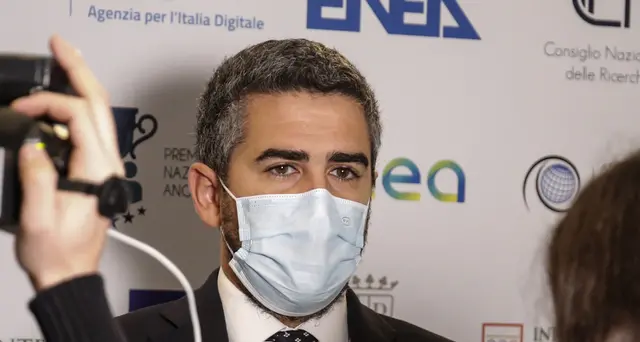 Spazio: Fraccaro, ora è un'opportunità anche per le Pmi