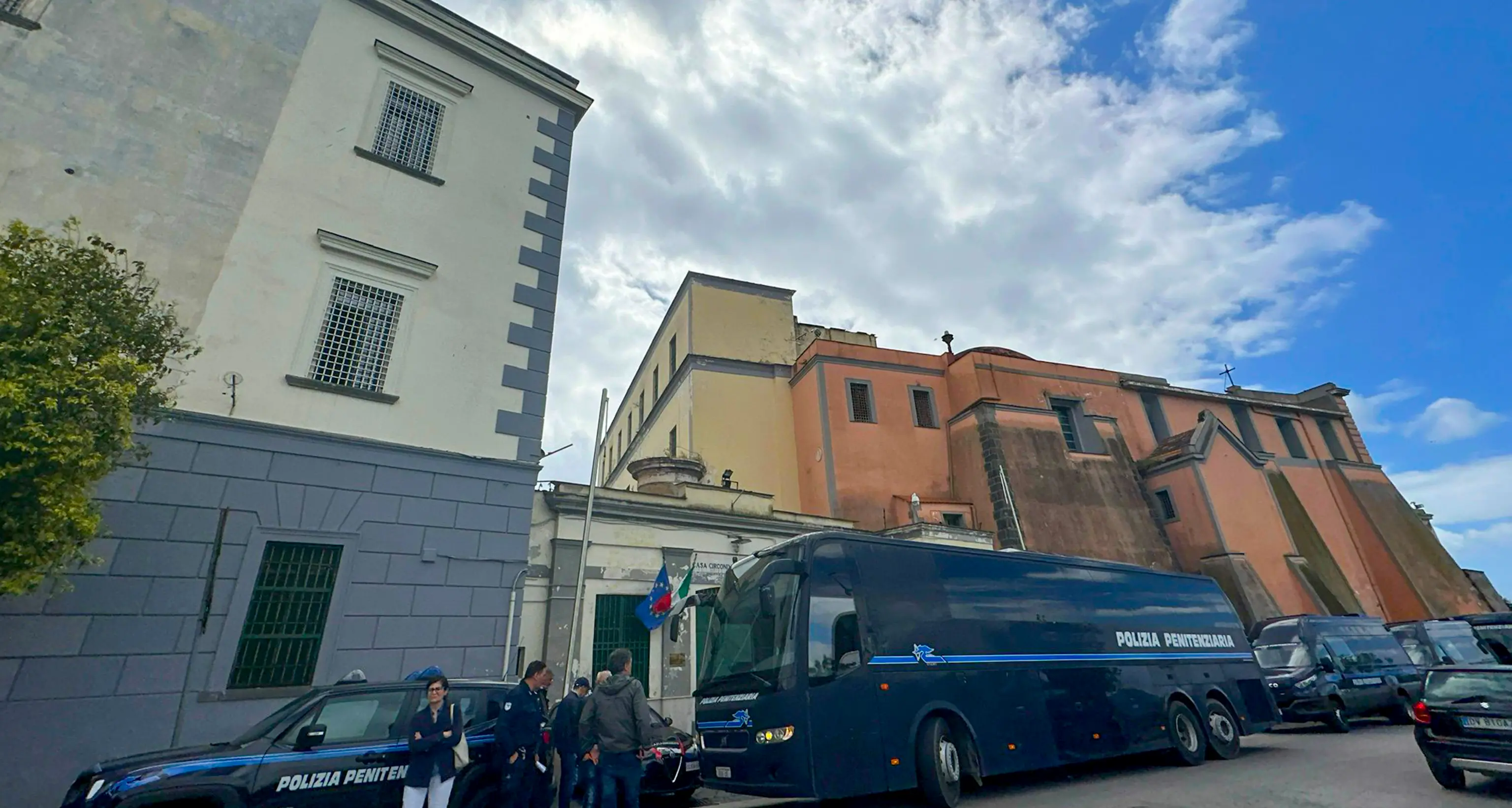 Campi Flegrei: carcere Pozzuoli sarà interamente evacuato