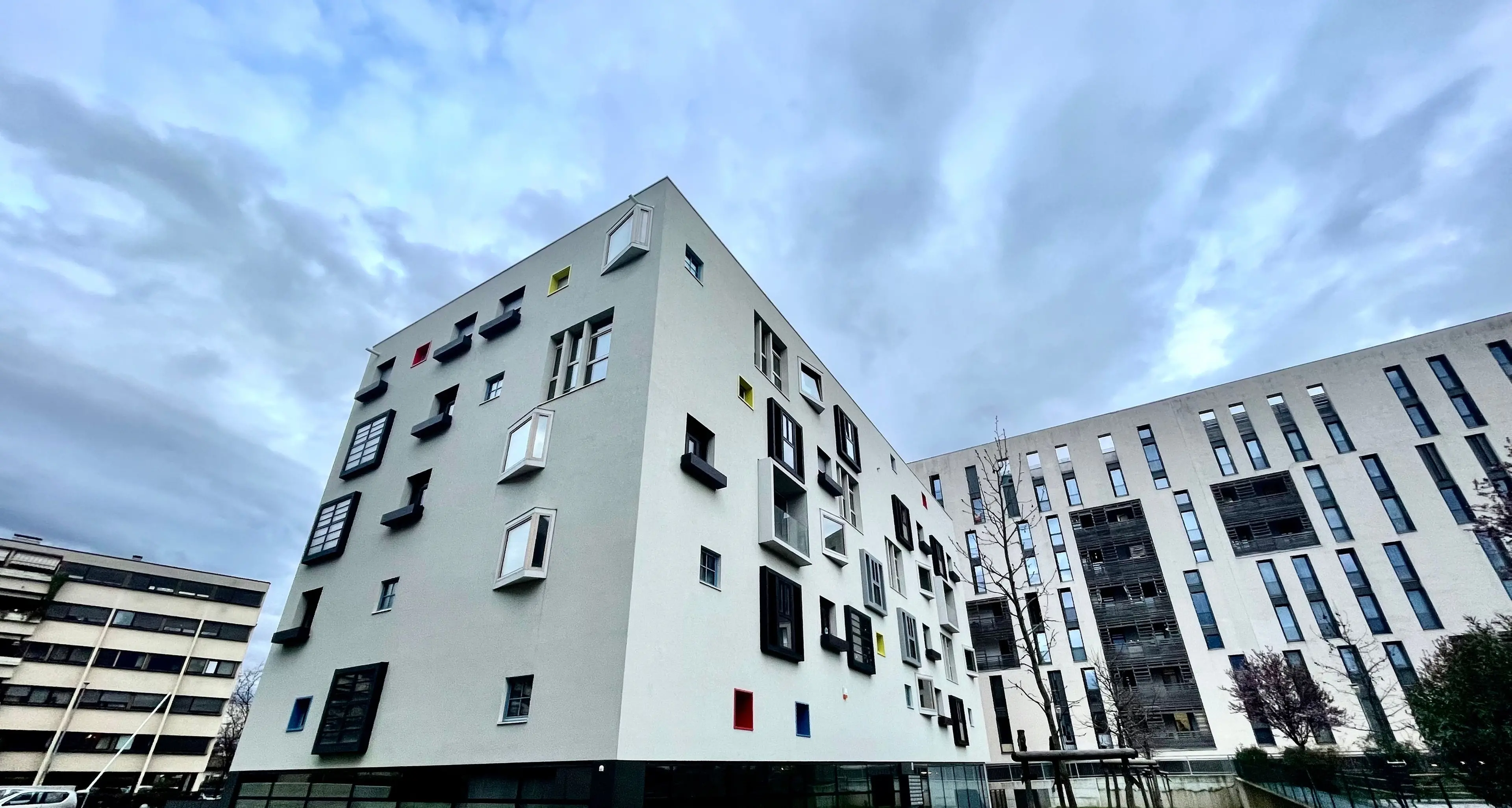 Via Ortles, taglio del nastro al «condominio solidale»