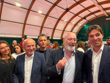 Bonaccini, 'subito il programma da firmare con il sangue e poi la leadership'