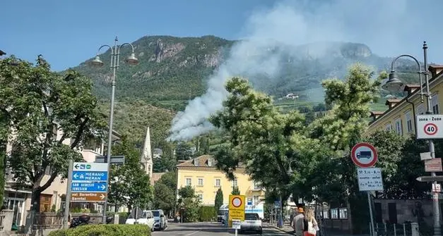 Incendi boschivi dolosi, chiesto il rinvio a giudizio per uno studente bolzanino