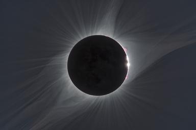 Ecco le 5 fasi dell'eclissi del 12 agosto