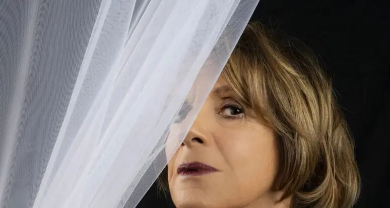 Lella Costa torna in scena a Bolzano con “Otello”