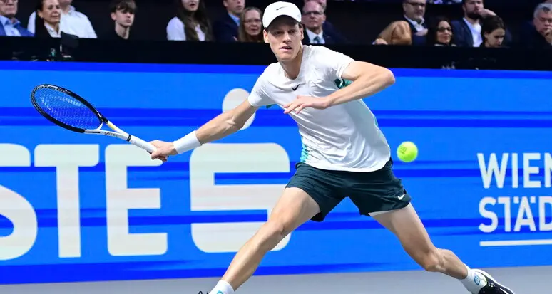 Tennis: trionfo di Sinner a Vienna, Medvedev battuto in 3 set