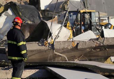 Kiev, 'raid russi nella regione al confine con la Polonia, 370.000 senza luce'