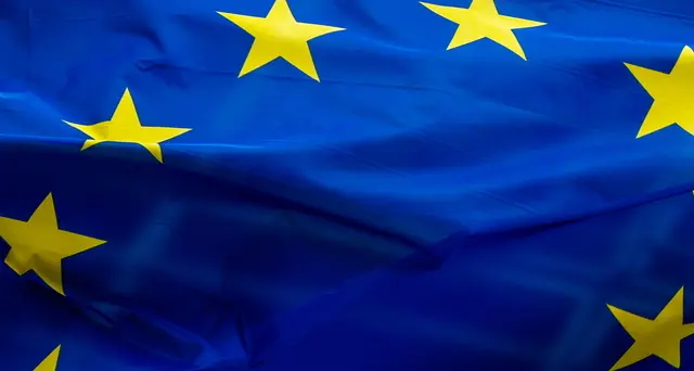 Berlusconi: bandiera Ue a mezz'asta domani all'Eurocamera