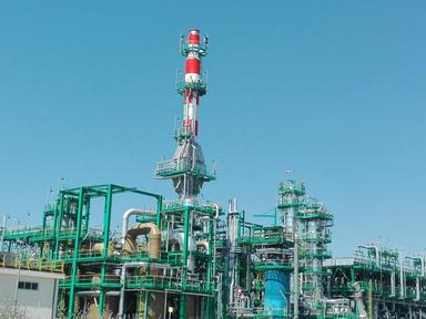 Meloni, nel decreto misure per accelerare la produzione di petrolio e gas