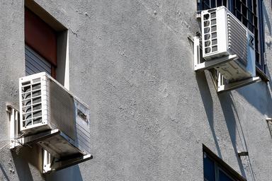 Piepoli, '61% italiani non ha riscaldato o raffrescato per motivi economici'