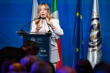 Meloni, da irresponsabili ostinarsi a definire la cannabis droga leggera