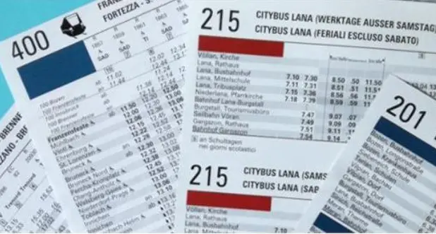 Orari di treni e bus, la Provincia di Bolzano chiede il parere degli utenti per il 2022