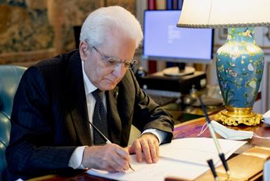 Mattarella ha firmato il decreto sicurezza
