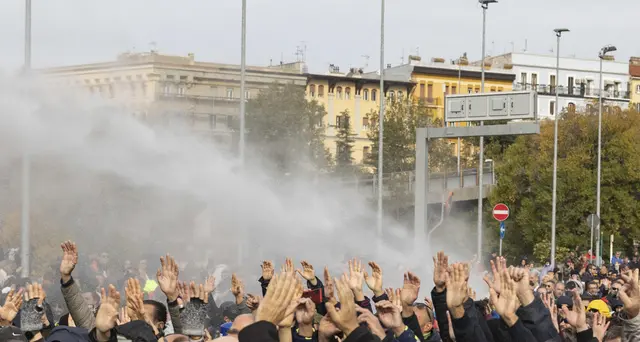 Green pass: 30 denunciati per blocco Porto di Trieste