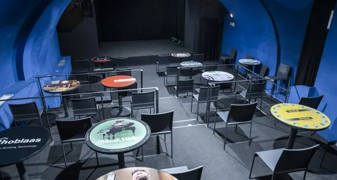 Da Shakespeare alle commedie, i piccoli teatri altoatesini ripartono dopo lo stop forzato