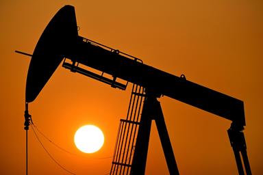 Il petrolio accentua il calo, anche il Brent sotto i 100 dollari