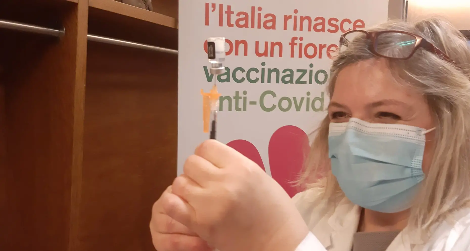 Covid, tre vittime 518 nuovi contagi in dicembre in Trentino: centri vaccini aperti anche sabato 16 dicembre