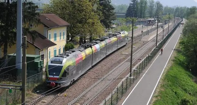 Domenica si ferma la ferrovia Bolzano-Merano. Pronti i bus sostitutivi