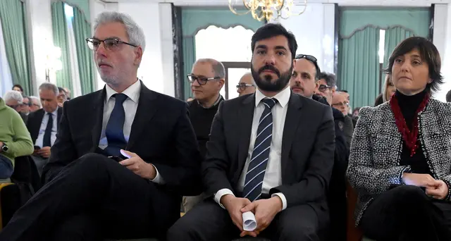 P.a: Uil, dal 2008 salari hanno perso 10 punti inflazione