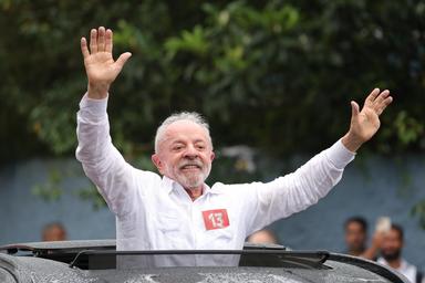 Proiezione di Datafolha: 'Lula ha vinto'