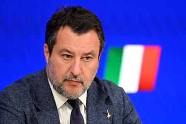 Salvini: "Abbiamo dato tanto, non potremo sostenere Kiev all'infinito"
