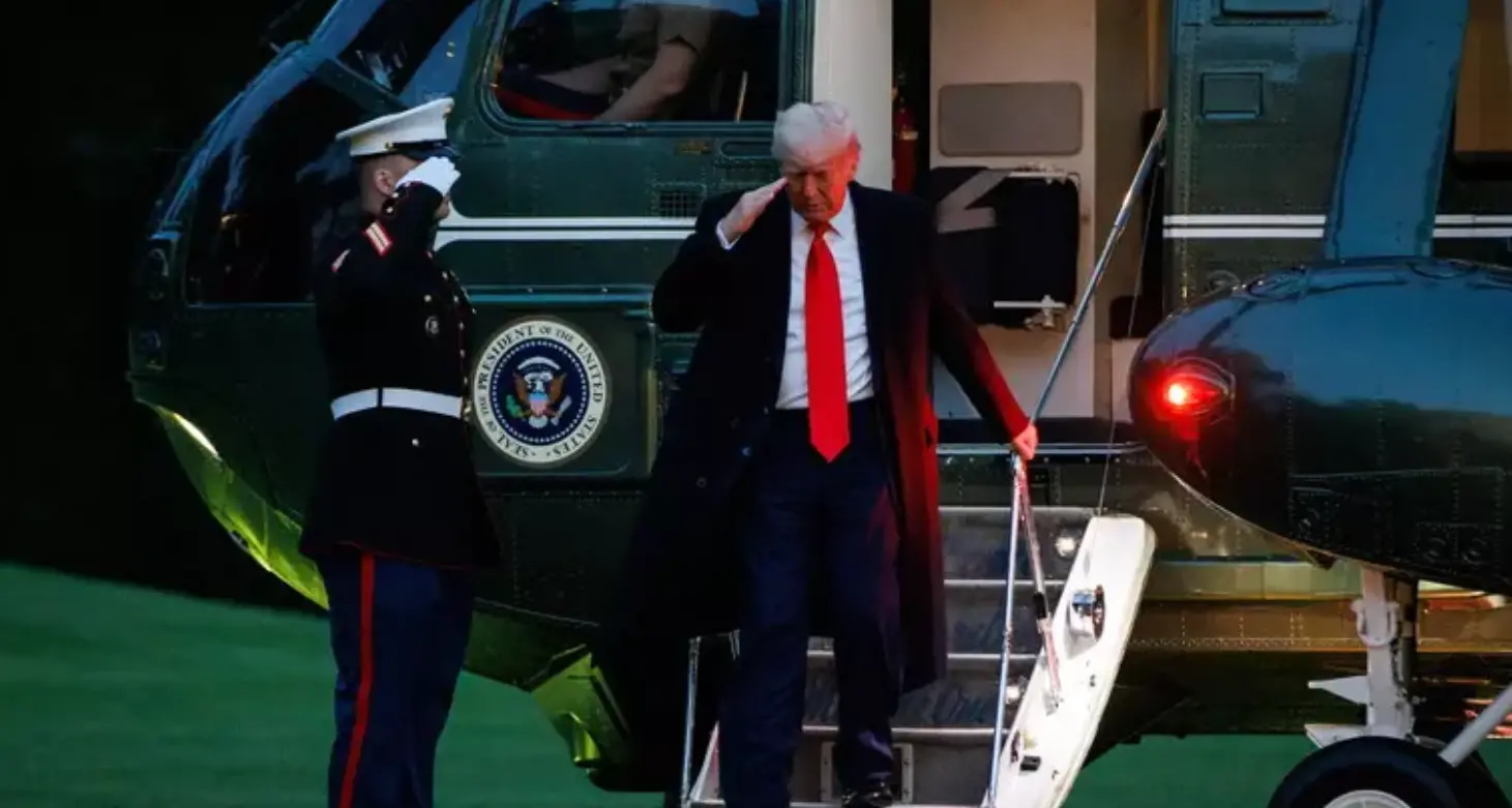 Trump minaccia ancora l’Europa: «Dal primo giugno dazi al 50%»