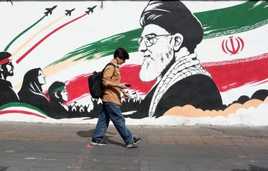 Media, 'Iran ha trascinato negoziati con gli Usa per indebolire Trump alle midterm'