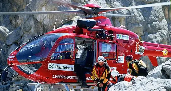 Passo Stalle, escursionista travolto e ucciso da una valanga