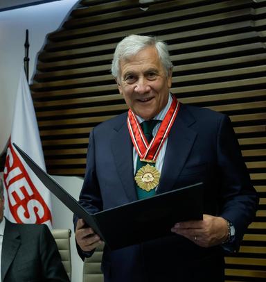 Tajani a San Paolo premiato con la Gran Croce dell'Ordine del Merito industriale