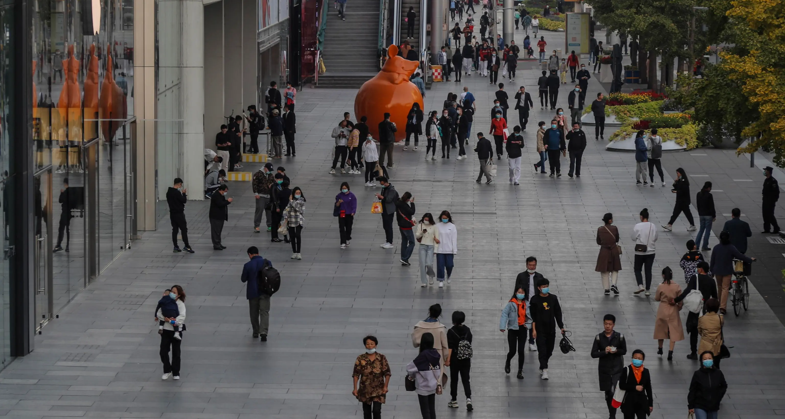 Cina: +5,3% il Pil del primo trimestre, batte le attese