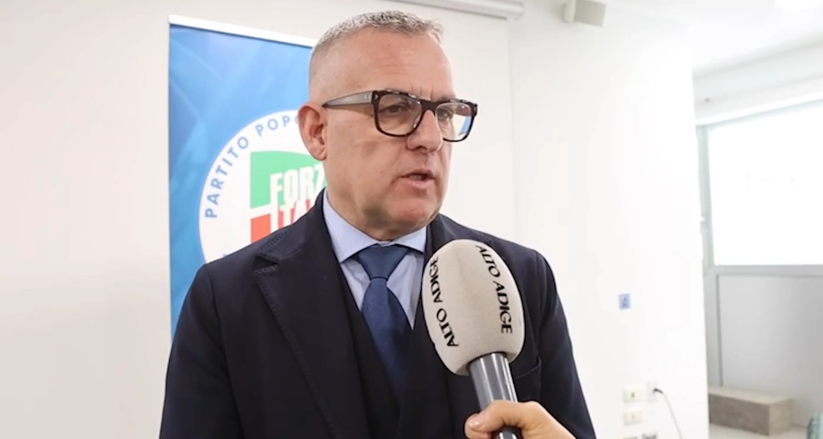 Bianchi lancia la “nuova” Forza Italia: «Ridiamo voce alla comunità italiana»