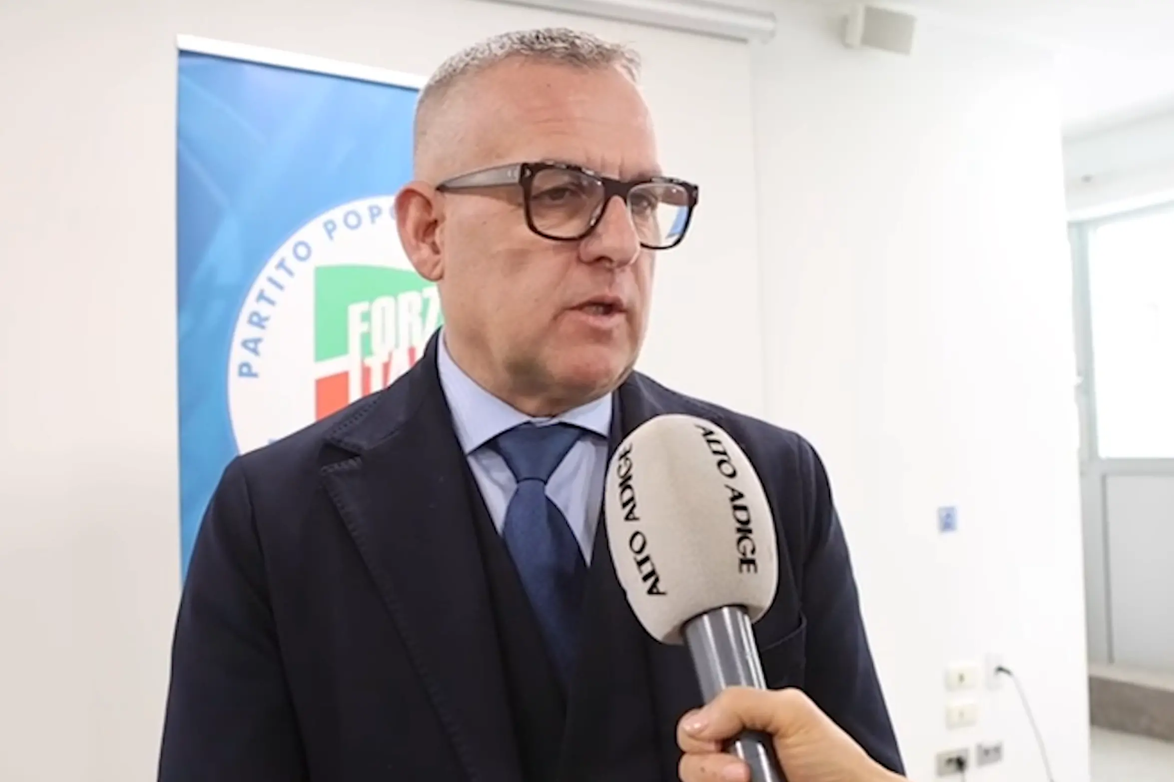 Bianchi lancia la “nuova” Forza Italia: «Ridiamo voce alla comunità italiana»