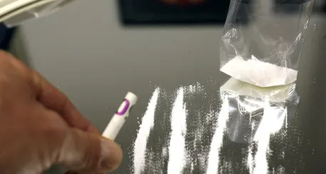 Bolzano, medico incriminato per omicidio: la convivente morì per la cocaina