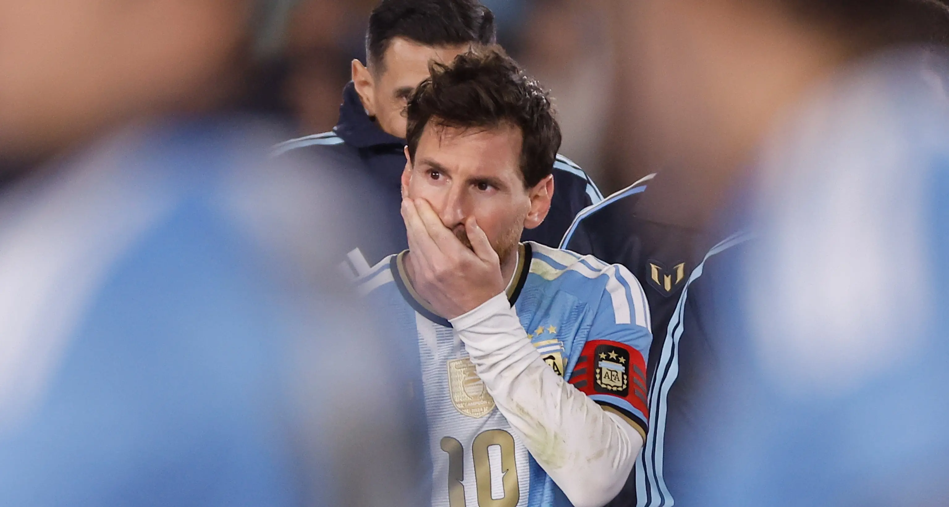 Calcio, Messi gioca l'ultima partita con l'Argentina: 'Orgoglioso di questi 20 anni'