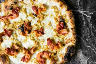 Sette pizze per le nazioni in gara all'America's Cup