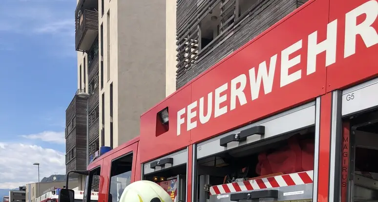 Villabassa, incendio in pieno centro