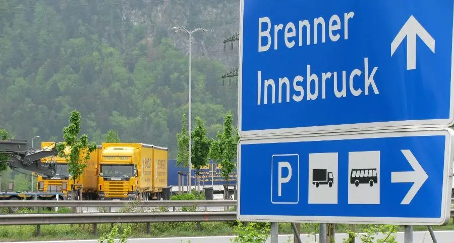 Brennero, Bellanova: «auspichiamo una rapida rimozione dei divieti»