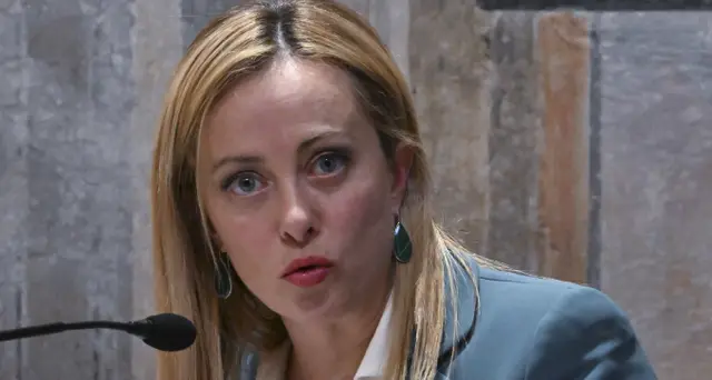 Femminicidio: Meloni, formare operatori e campagne su 1522