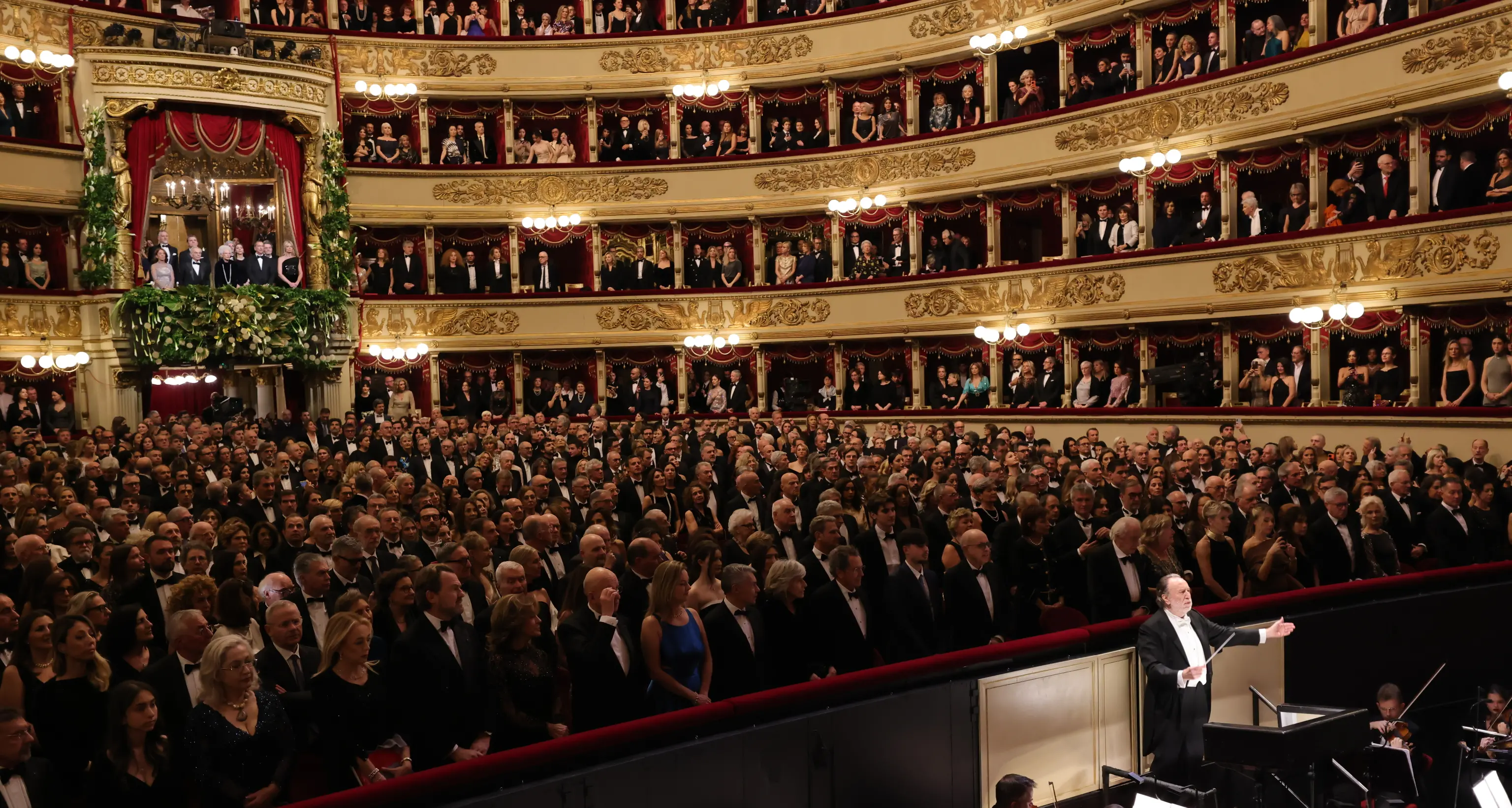 Scala, Chailly: 'Tornerò sul podio molto presto'