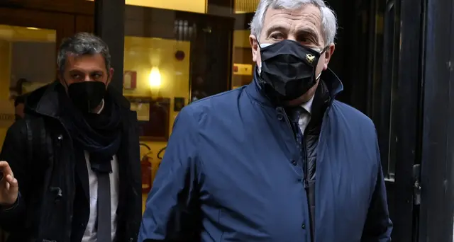 Tajani,Fi per governo unità ma non lasciamo centrodestra