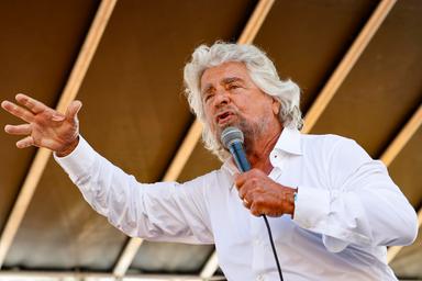 Grillo affonda sul M5s, 'si ispirava a San Francesco, ora sfrutta il poltronificio'