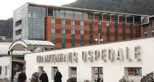 Ospedale di Bressanone, il parcheggio apre dopo il restyling