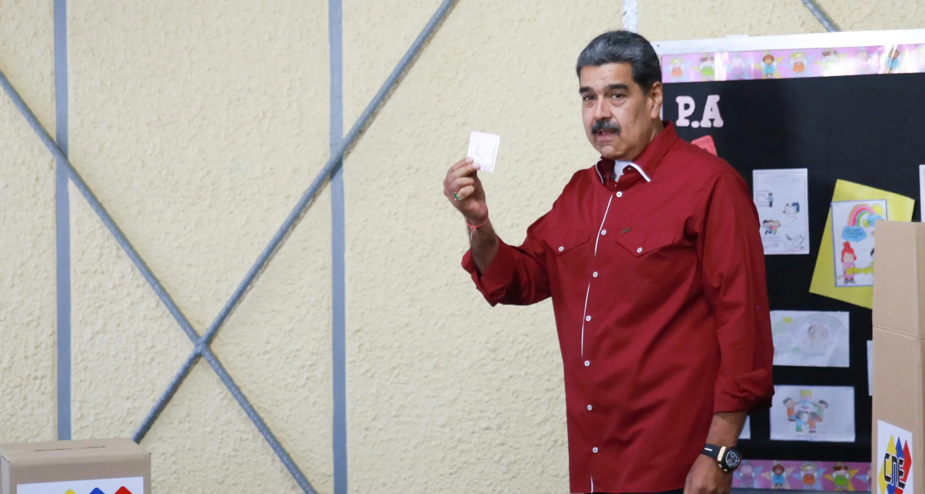 Venezuela: elezioni, schiacciante vittoria del partito di Maduro