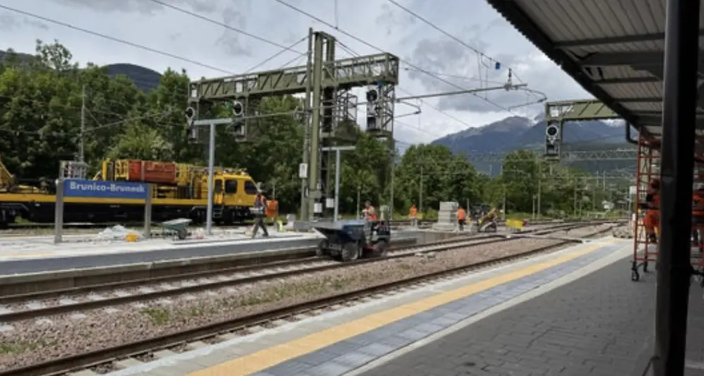 Stazioni ferroviarie altoatesine senza barriere: interventi in corso