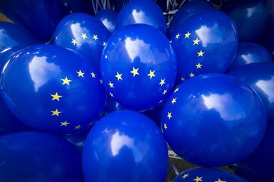L'Ue riforma le regole sugli appalti pubblici, arriva la preferenza europea
